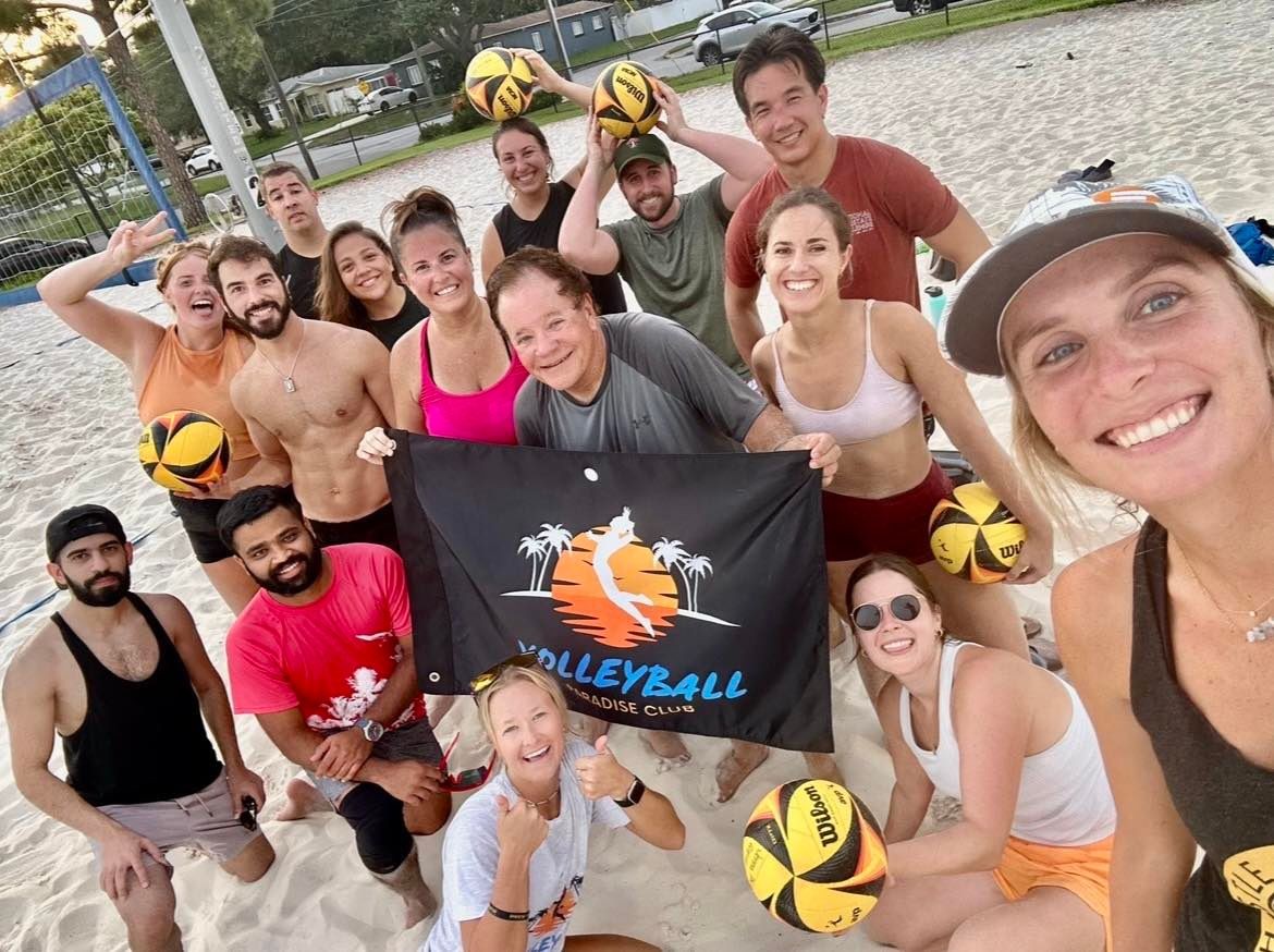 Monday Intermediate Coed 4's League