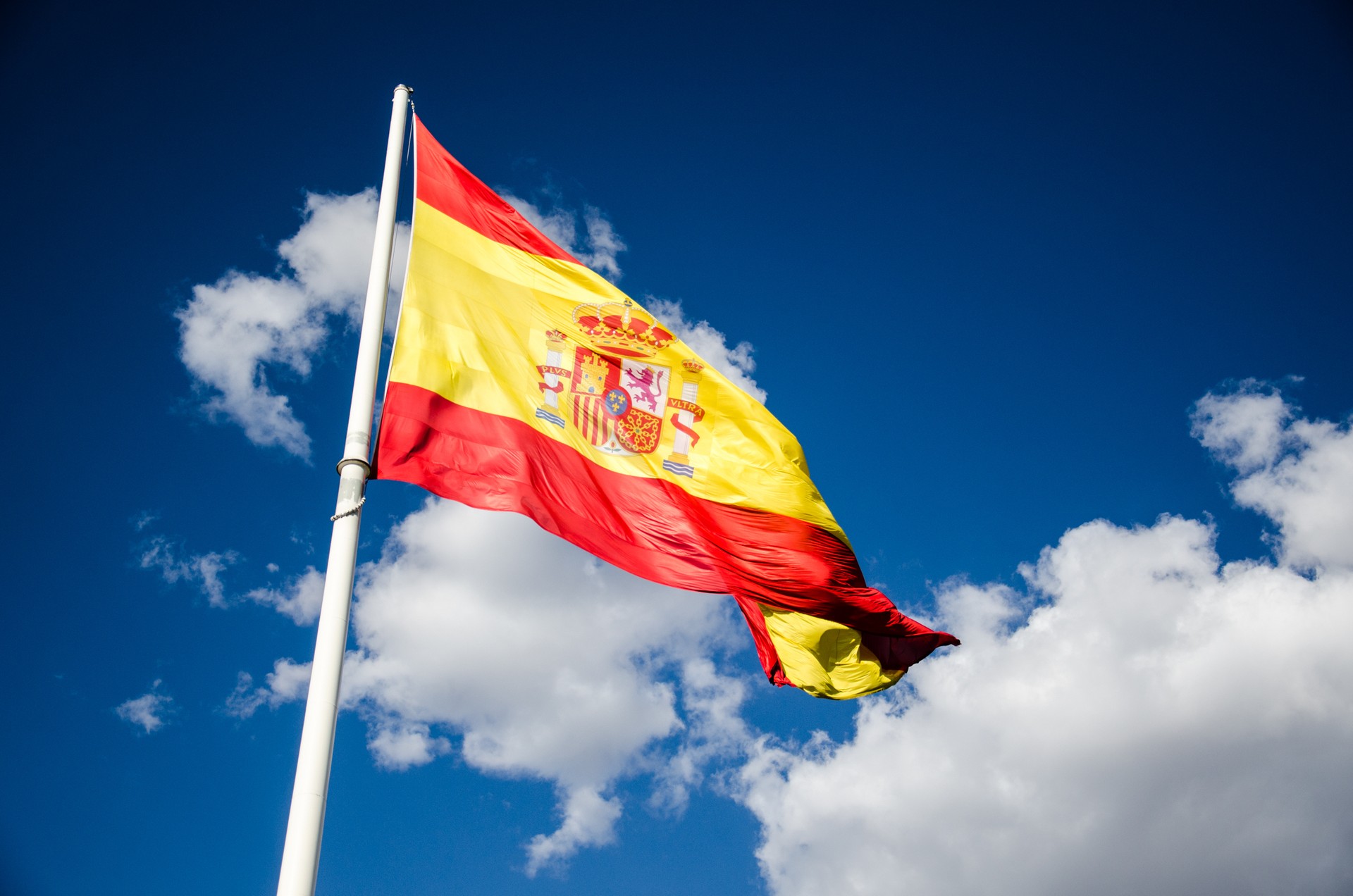 Spanish flag in the wind